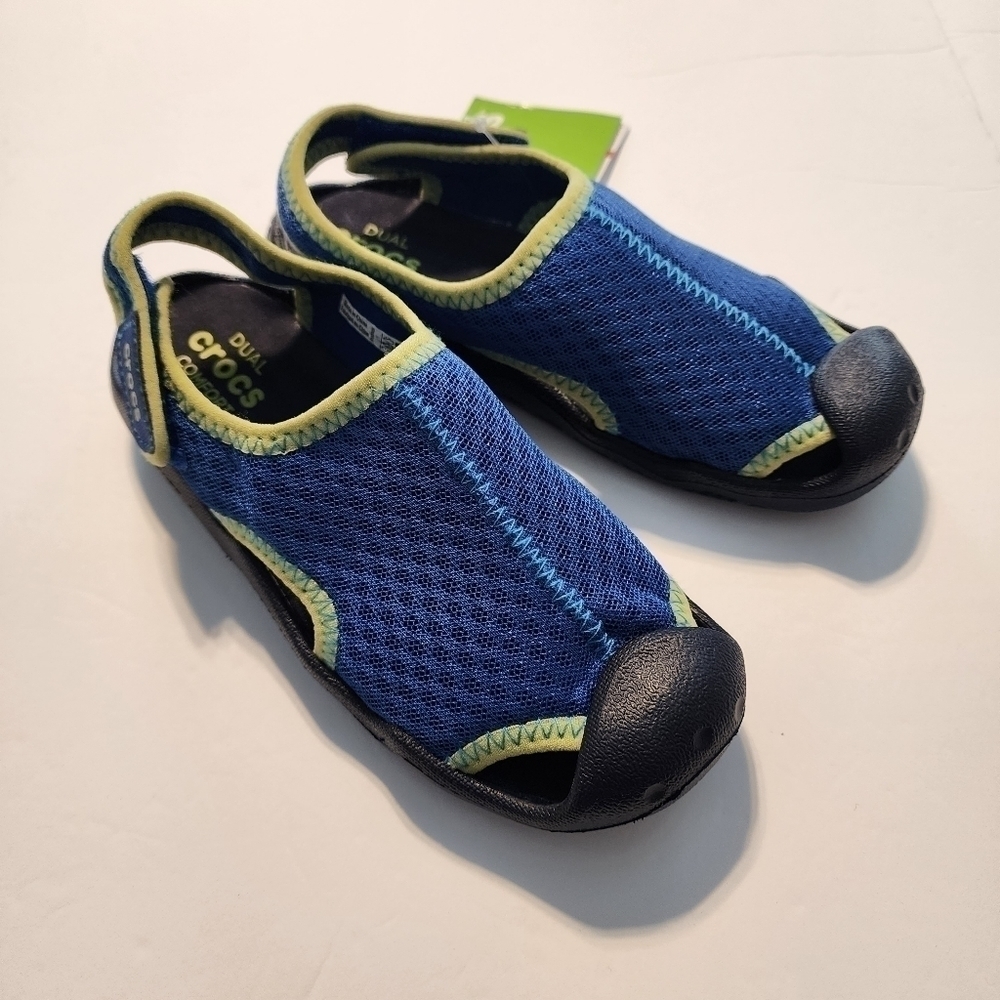 Crocs size J 1 boy girl  Swiftwater blue sandals Pool Cruise Beach closed toe